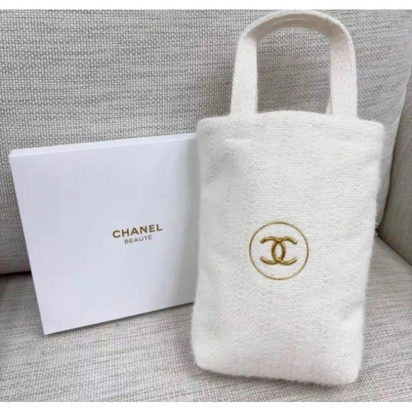 CHANEL Handbags - CHANEL BEAUTY GWP Mini Tote Bag Gold Logo w/Box and Bag NEW IN BOX